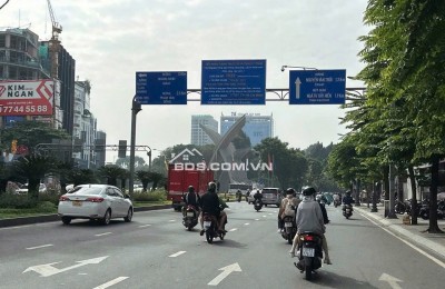 CC gửi bán nhà MT ngay CV Hoàng Văn Thụ ngang 11m 5 lầu 163m2 ra sân bay chỉ 3” 28 tỷ