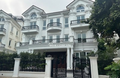 Cực hiếm 2 đơn lập hoa sữa đập thông 1 hầm xây 4 tẩng nổi DTXD hơn 900m sử dụng. Lh:0979144000