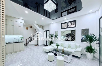 Bán Nhà Lô Góc, Thang Máy Lê Trọng Tấn, Thanh Xuân 41/45m, 6 tầng, mt 5m, giá 14.8 tỷ.