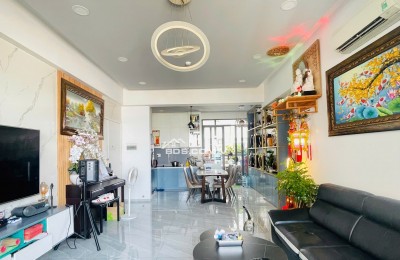 Bán căn hộ 3PN 98m2 tại Lý Thường Kiệt Q11, Tầng 8 Full nội thất