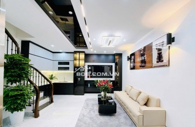 Bán Nhà Gần Phố Minh Khai, Hai Bà Trưng 31/35m, 4 tầng, mt 5.6m, giá 7.75 tỷ.