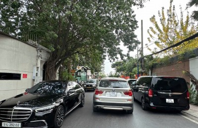 Biệt thự VIP Thảo Điền Q2 ngang 15m 580m2 4 tầng có thang máy tặng hồ bơi chỉ 135 tỷ.