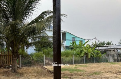 BÁN ĐẤT MẶT TIỀN NGUYỄN TRI PHƯƠNG – SÁT SÔNG THU – HỘI AN. LH:0903597565