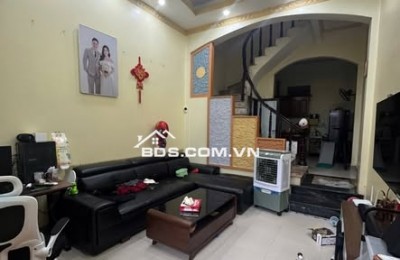 BÁN NHÀ 2.15 TỶ 3 TẦNG 41M2 ( HƯỚNG BẮC ) NGÕ KHU BÃI VƯỢT