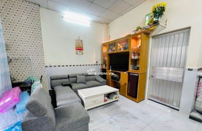  MUA ĐẦU TƯ Ở CHO THUÊ GIỮ TIỀN TỐT - 1 CĂN RA MT NGUYỄN VĂN QUÁ SẦM UẤT - GIÁP GÒ VẤP TÂN BÌNH - 5P QUA NHÀ GA T3 - NGANG 5M VUÔNG A4 ĐẸP .