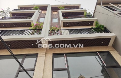 SIÊU PHẨM NGỌC THỤY – 66M² – 5 TẦNG THANG MÁY – SÁT QUY HOẠCH 17M – TƯƠNG LAI MẶT PHỐ