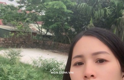 Bán đất đẹp hàng f0 đầu tư giữ tiền cực tốt .60m, nhỉnh 2 tỷ ô tô tải vào đất 

Cách  VIN Ocean Park- 1km