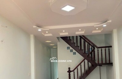 SÁT MẶT TIỀN TRƯỜNG CHINH - HẺM XE TẢI - 88M2 - 7.6 TỶ - Chủ đang cho thuê 9tr tháng.