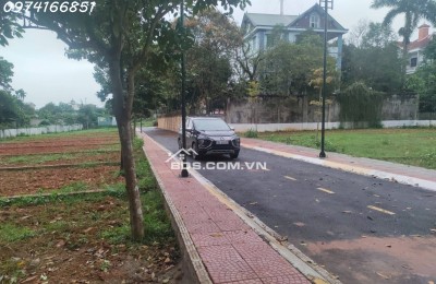 Đất nền Hòa Lạc bám trục Hồ Tây - Ba Vì giá chỉ hơn 3 tỷ, chuẩn pháp lý!