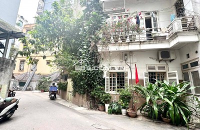 Lý Nam Đế Lô Góc Mặt Tiền 12M 4 Tầng Ô TÔ Tránh Đỗ 10M Ra Phố 27.6 Tỷ