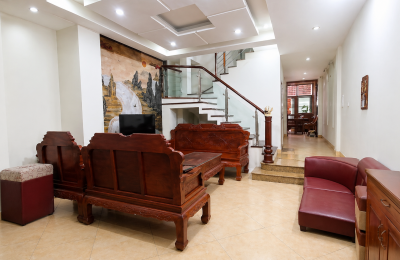 GIẢM SỐC HƠN 5 TỶ–CHỦ NGỘP THỞ CẦN BÁN GẤP–90 m2 GIÁ 15.X TỶ-NGỌC LÂM LONG BIÊN