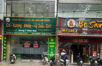 Bán nhà 3 tầng mặt phố Ngọc Hoà, Thị trấn Chúc Sơn, DT 147,3m2, giá 2x tỷ, đẹp