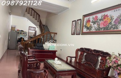 Siêu phẩm nhà đẹp mặt tiền đường Nguyễn Trãi, Sầm Sơn, DT 86m2, giá 3 tỷ xxx