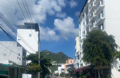 Cần bán nhà duy nhất mặt tiền 7m2 đường ô tô 20m nhựa , đường Lý Thái Tổ