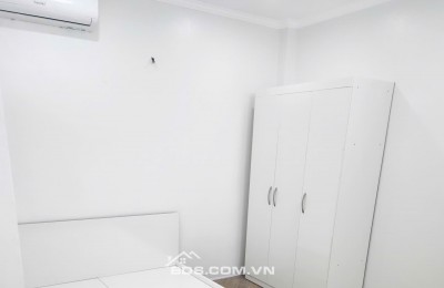 Cho thuê phòng 18m2 tầng 5 nhà 36 ngõ 83/3 Nguyễn Khang,