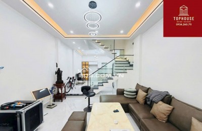 - Bán Nhà Thiên Lôi Chợ Đôn - Diện tích 50m2 - 4 tầng xây mới đẹp - Ngõ rộng rãi , gần trường chợ