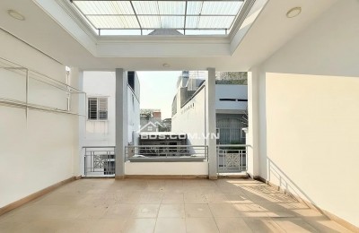 [PHƯỜNG BÀN CỜ – CƯ XÁ ĐÔ THÀNH] NHÀ 5M NGANG – 4 TẦNG – HXH – 9.2 TỶ