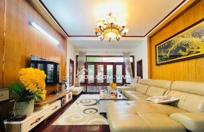 Lõi Lạc Long Quân - Nhà Đẹp 6 Tầng - Chủ Xây Tâm Huyết Tặng Nội Thất - Ô Tô Tránh - Sổ Hoa Hậu - Ở Sướng