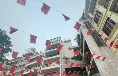 Lô Góc Mặt Hồ Tây Yên Hoa 8 Tầng MT 6.5M 99 Tỷ Nhà Đẹp Mới Nội Thất Xịn