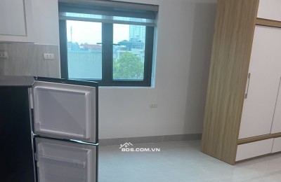 PHÒNG XUÂN ĐỈNH 30M2 THANG MÁY ĐỦ ĐỒ AN TOÀN PCCC Ô TÔ ĐỖ CỬA GIÁ 5TR/TH