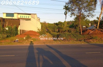 Bán lô đất siêu đẹp tại đường Võ Văn Kiệt, p. Thống Nhất, TP.Plei Ku, DT 842m2, giá đầu tư