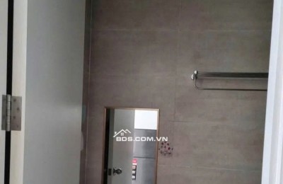 C/c  Bàu Cát, Hồng Lạc, TB: 2p ngủ, NTCB, 10,5tr/th, 75m2, Căn góc.