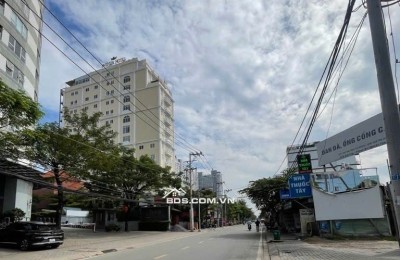 Quận 7, Lô Đất Mặt Tiền Hoàng Quốc Việt, 10,8x60m, Có Lối Đi Sau, Giá 115 tỷ, Bán Gấp