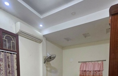 PHỐ TÂN MAI -BA GÁC ĐỖ TẬN CỬA - MẤY BƯỚC CHÂN RA Ô