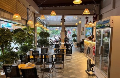BÁN CAFE CĂN GÓC 2 MẶT TIỀN NGUYỄN THỊ KIỂU - 6.2 x 16M - 6.39 TỶ - KINH DOANH ĐỈNH- CƠ HỘI CHO AI MUỐN SỞ HỮU MẶT TIỀN KINH DOANH.
Mô Tả: 
 Diện