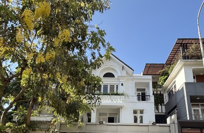 Bán biệt thự chính chủ giá rẻ tại Khu đô thị Nam Long, Quân 7 Dt 8x24m giá 28 tỷ