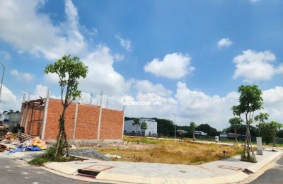 Cần bán 1 lô KDC Nam Long 3 Bình Dương đường nhựa 13m