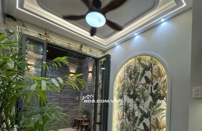 NHÀ ĐẸP LUNG LINH, HXH, NGANG 4M, 4 TẦNG, SHR, PHẠM VĂN CHÍ, 6 TỶ HƠN, QUẬN 6