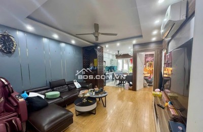 Bán căn hộ chung cư tầng 7, diện tích: 70m2, 02 phòng ngủ, 02 WC, 02 ban công, hướng nhà Tây Bắc