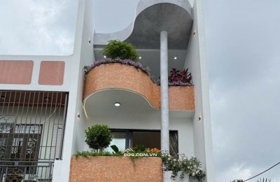  Nhà MT 3 tầng sát biển Nguyễn Tất Thành - Hoà Khánh - Liên Chiểu  cách chỉ 100m!