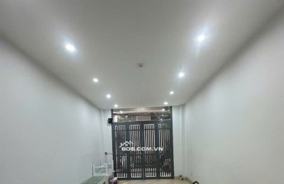 Hiếm!Bà Triệu 85M2 7 Tầng Dòng Tiền ỔN ĐỊNH 42.5 Tỷ Sạch Đẹp Thoáng