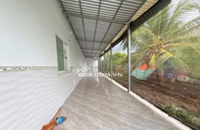 Vùng ngoại ô có căn nhà c4 sân vườn mái thái cực thoáng cần bán giá 970Tri.ệu, Sổ Hồng Riêng