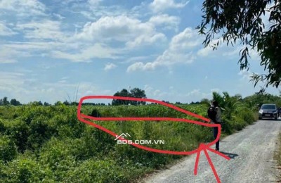 KẸT  TIỀN CẦN BÁN LÔ ĐẤT 2 MẶT TIỀN :DT 8M X 86= 688M2 CHỈ 1.6 TỶ. LH:0903198949.