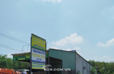 Chủ định cư nước ngoài cần bán lô đất TC 489m2 ngay mặt tiền đường 32m