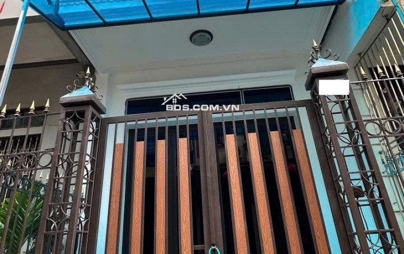 BÁN NHÀ 2.468 TỶ 3 TẦNG 58M2 ( HƯỚNG NAM ) NGÕ ĐẶNG VIỆT CHÂU