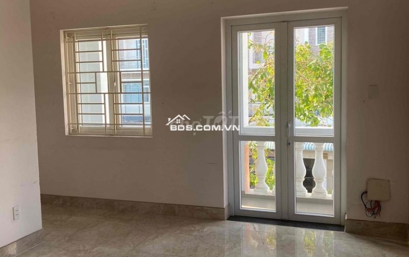 CHO THUÊ PHÒNG TRONG NHÀ BIỆT THỰ – KHU DÂN CƯ VẠN XUÂN, TAM BÌNH, THỦ ĐỨC