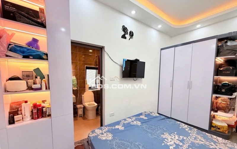 [BÁN NHÀ QUẬN TÂY HỒ] - 5 TẦNG DÂN XÂY - CÓ KHE THANG MÁY - KINH DOANH TỐT