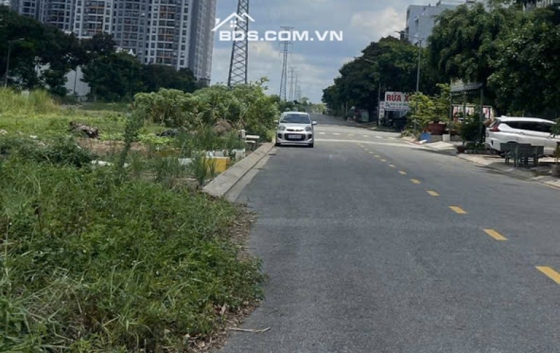 Bán nhà siêu đẹp 5x20m 1 trệt 3 lầu sân thượng MT Trịnh Quang Nghị Bình Chánh