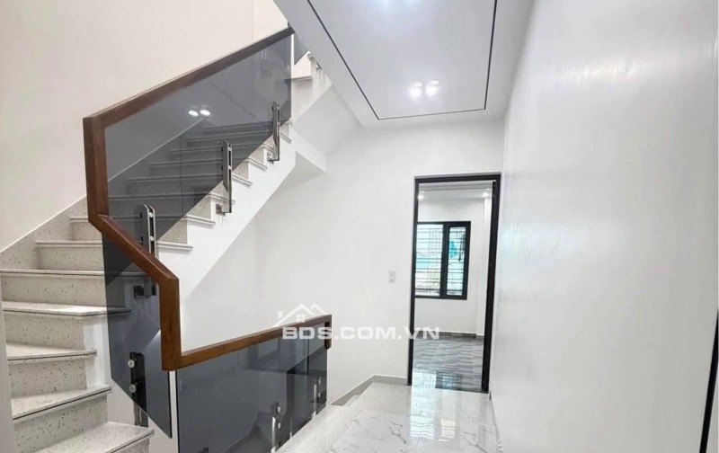 Bán Nhà 3 Tầng Ngay Trung tâm Phường Kiến An - Vườn Hoa Chéo