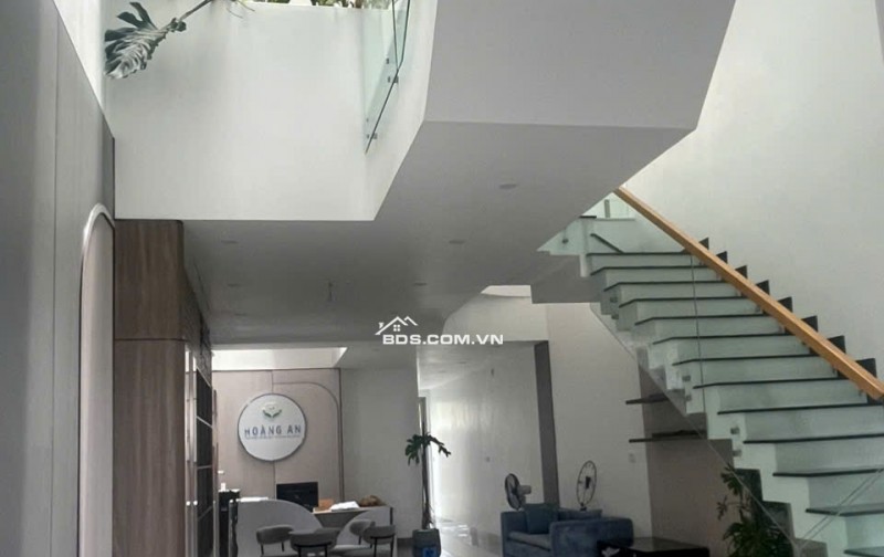 Bán nhà chính chủ 2 Mặt Tiền P.3 - TP Tây (đường nhựa trước 27m và sau 12m - 1 mặt Đường Nam kỳ khởi và mặt kia đường số 4) hiện tại đang Kinh doanh; Ngay sát công viên Xuân Hồng