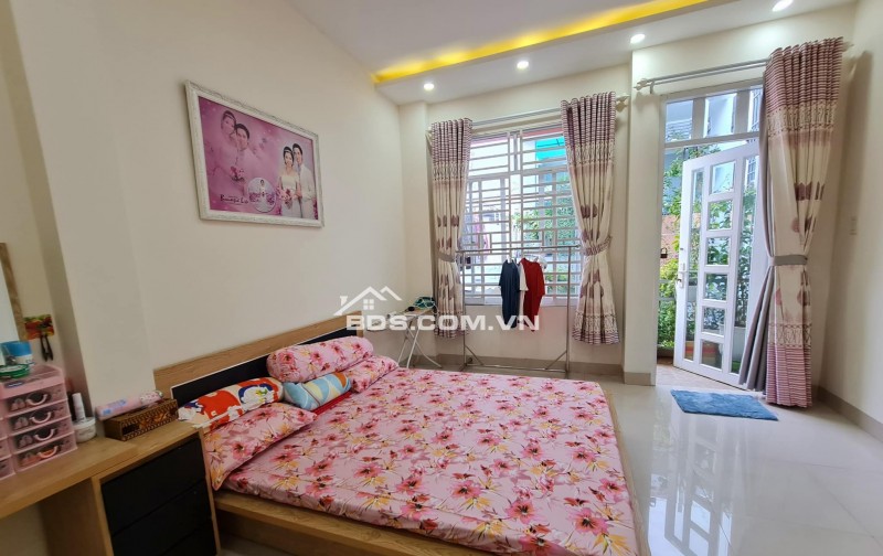 4 TẦNG - LÊ VĂN QUỚI - NHÀ MỚI ĐẸP LUNG LINH - HẺM Ô TÔ THÔNG