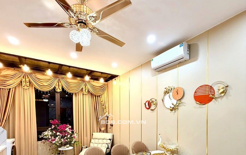 Bán Nhà Thang Máy, Gần Phố, Đường Hoàng Mai 31m, 6 tầng, mt 3.8m, giá 9.55 tỷ.