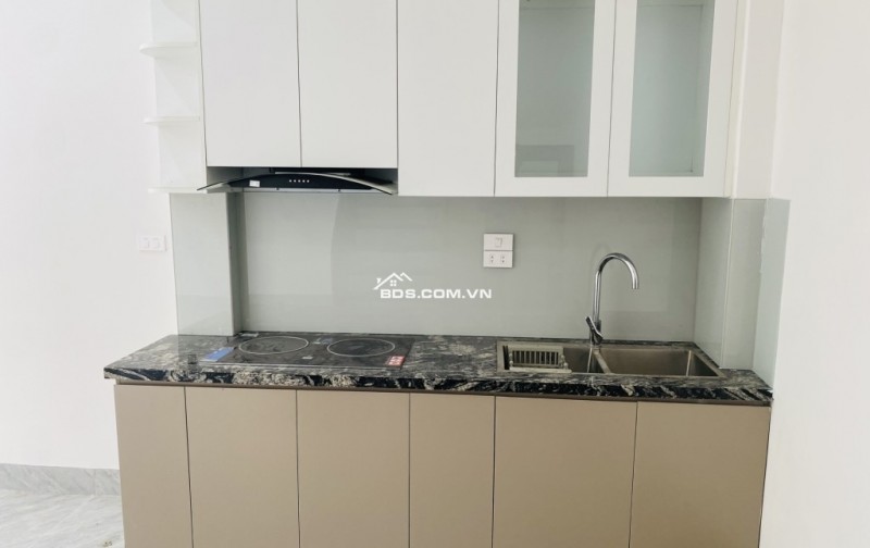 CỰC HOT-NHÀ 4 TẦNG MỚI TOANH–Ô TÔ ĐỖ CỬA–ĐẤT NỞ HẬU–CHỈ VIỆC Ở-SÀI ĐỒNG LONG BIÊN