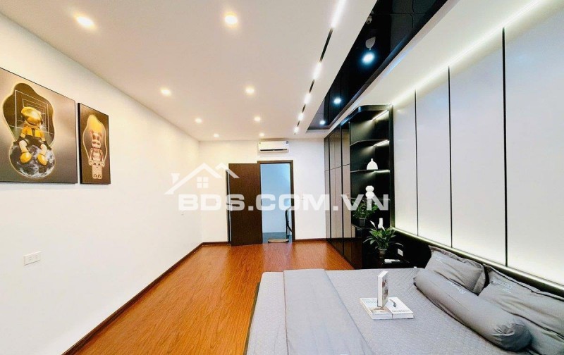 RẺ NHẤT THÁI THỊNH – NGÕ RỘNG 2M – NHÀ MỚI TINH Ở LUÔN – XEM LÀ CHỐT