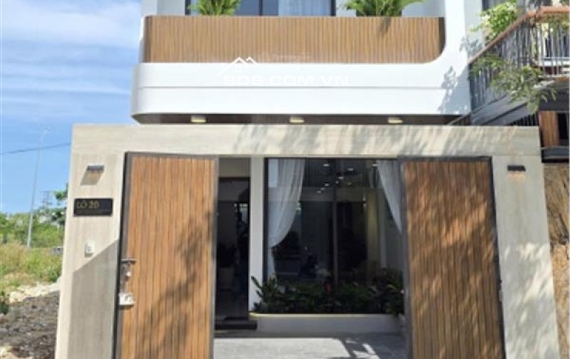 Bán nhà mặt tiền Lê Hồng Phong Nha Trang – Lô góc vòng xoay kinh doanh cực đỉnh