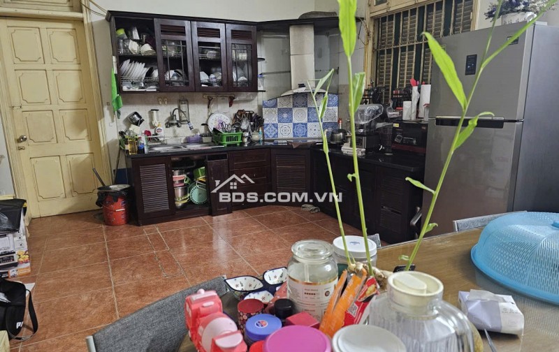 BÁN NHÀ PHỐ NGUYỄN KHÁNH TOÀN CẦU GIẤY .XÂY CHDV HOẶC Ở SƯỚNG .
